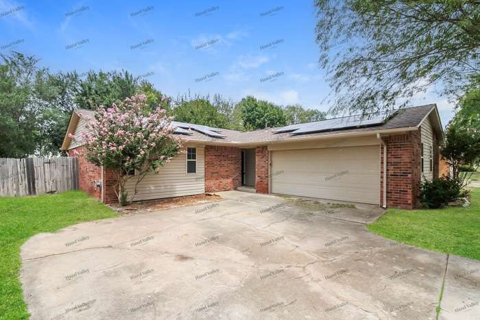 1913 Vanessa Drive – photo 1