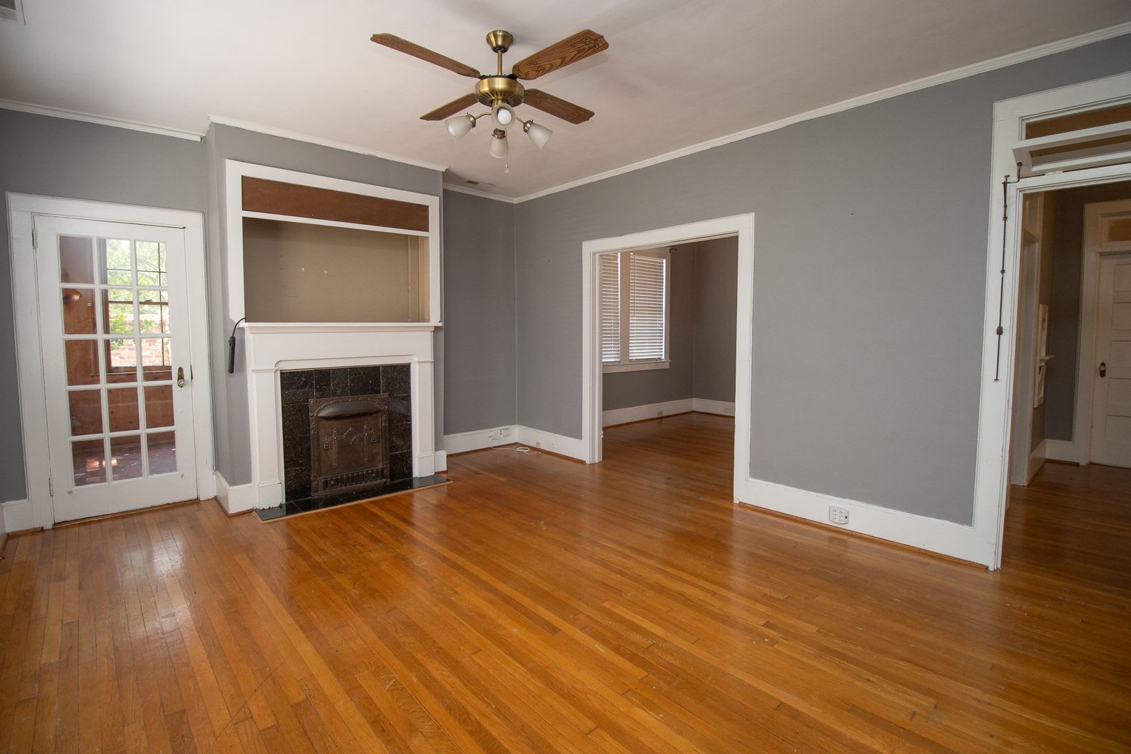Charming 3 Bedroom Home in Desirable Heathwood! – photo 2