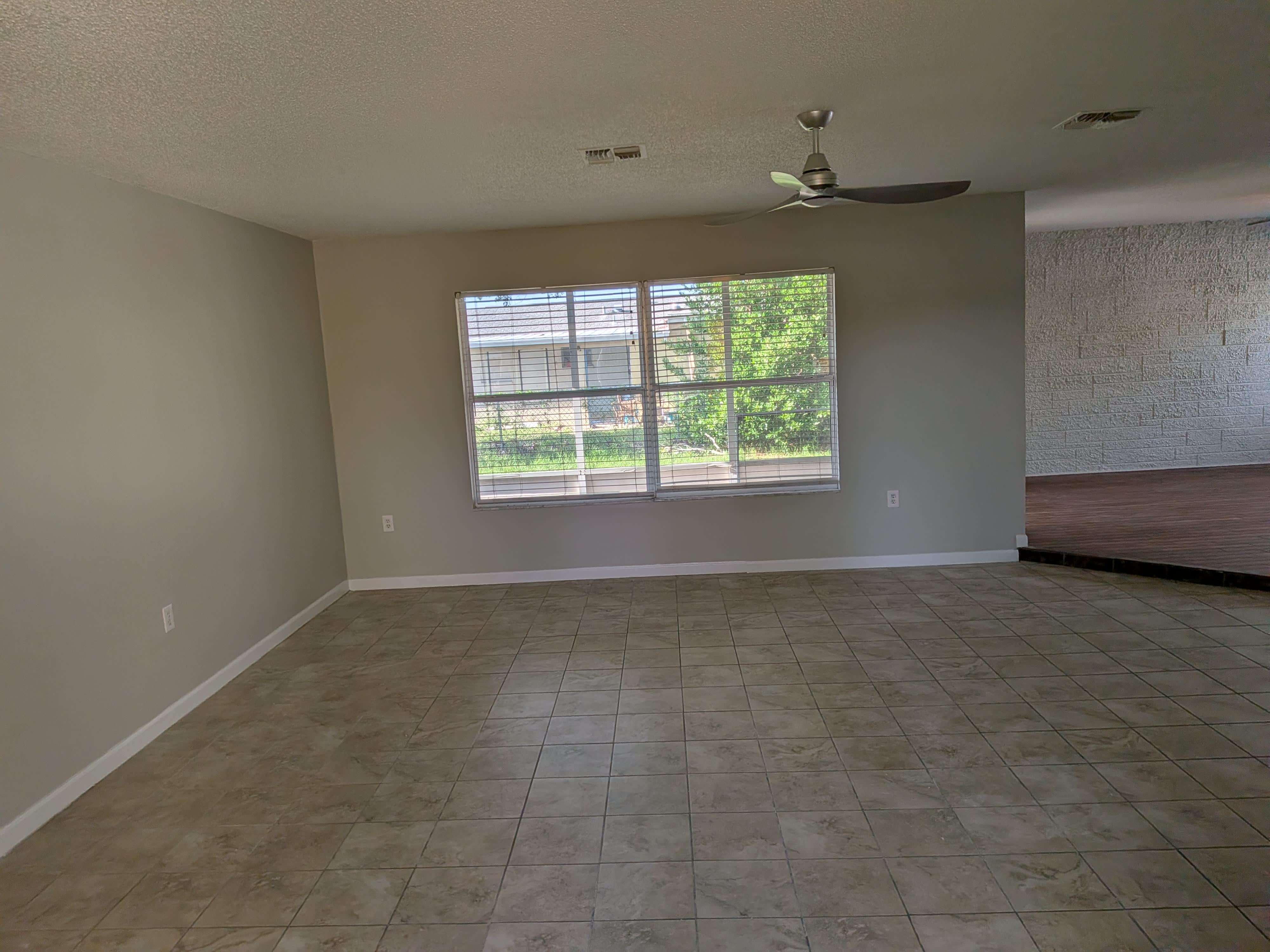 8206 Dedham Dr – photo 2