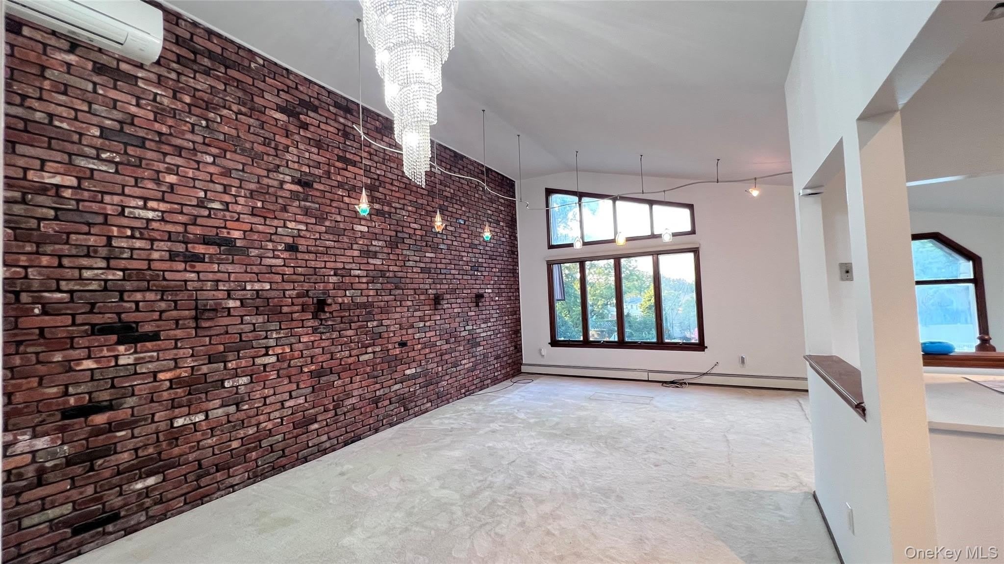 19-07 Clintonville Street – photo 2