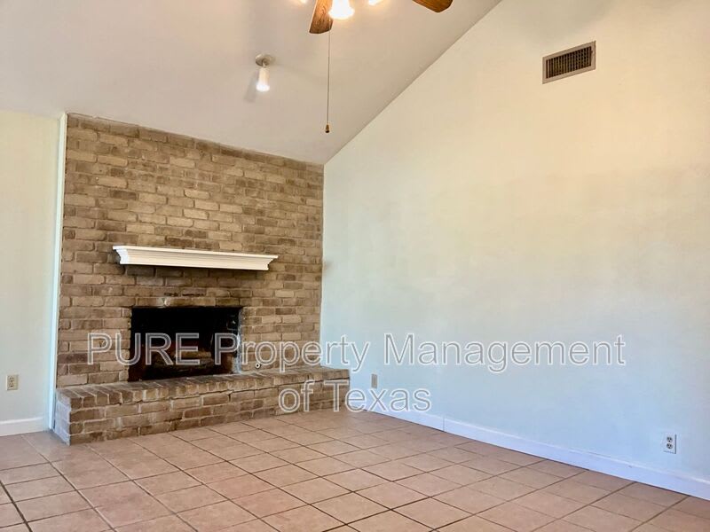 408 E Central – photo 3