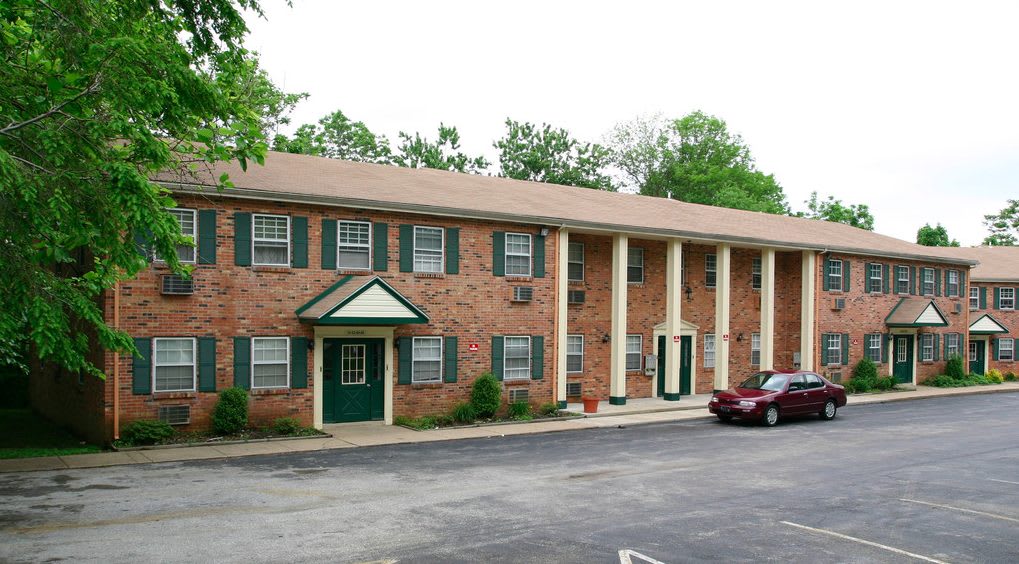754-758 E 25th St – photo 3