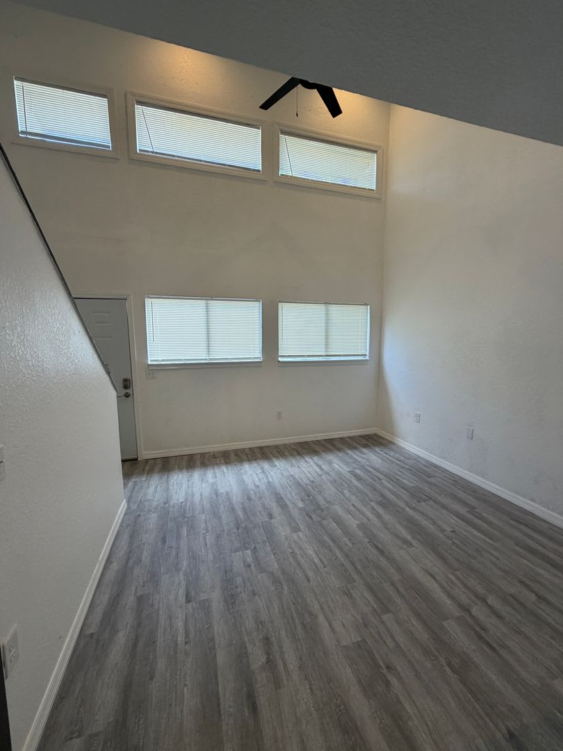 Newly renovated 1 Bedroom/1.5 Bath Townhome in central Orlando. – photo 3