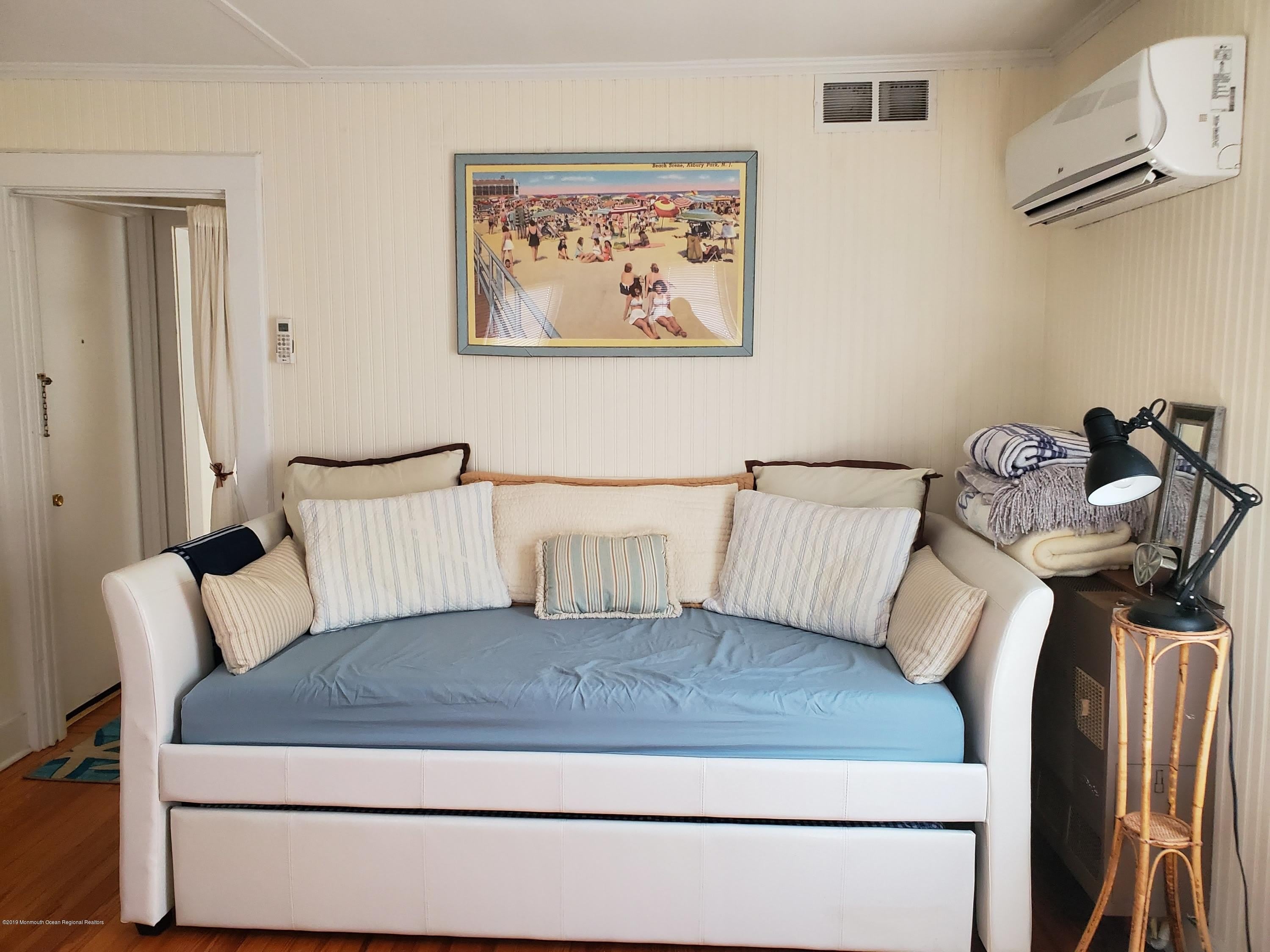 6 Webb Avenue – photo 2