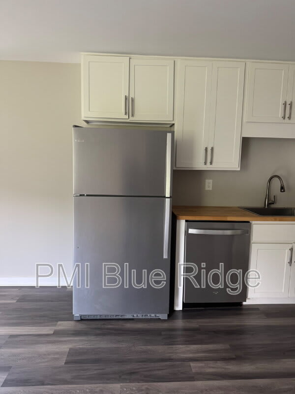 13 Ridge St – photo 4