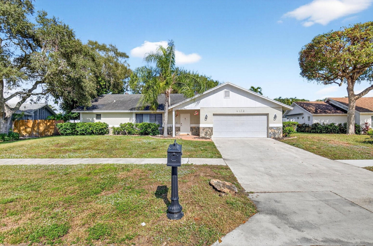 4135 Bay Laurel Way – photo 1
