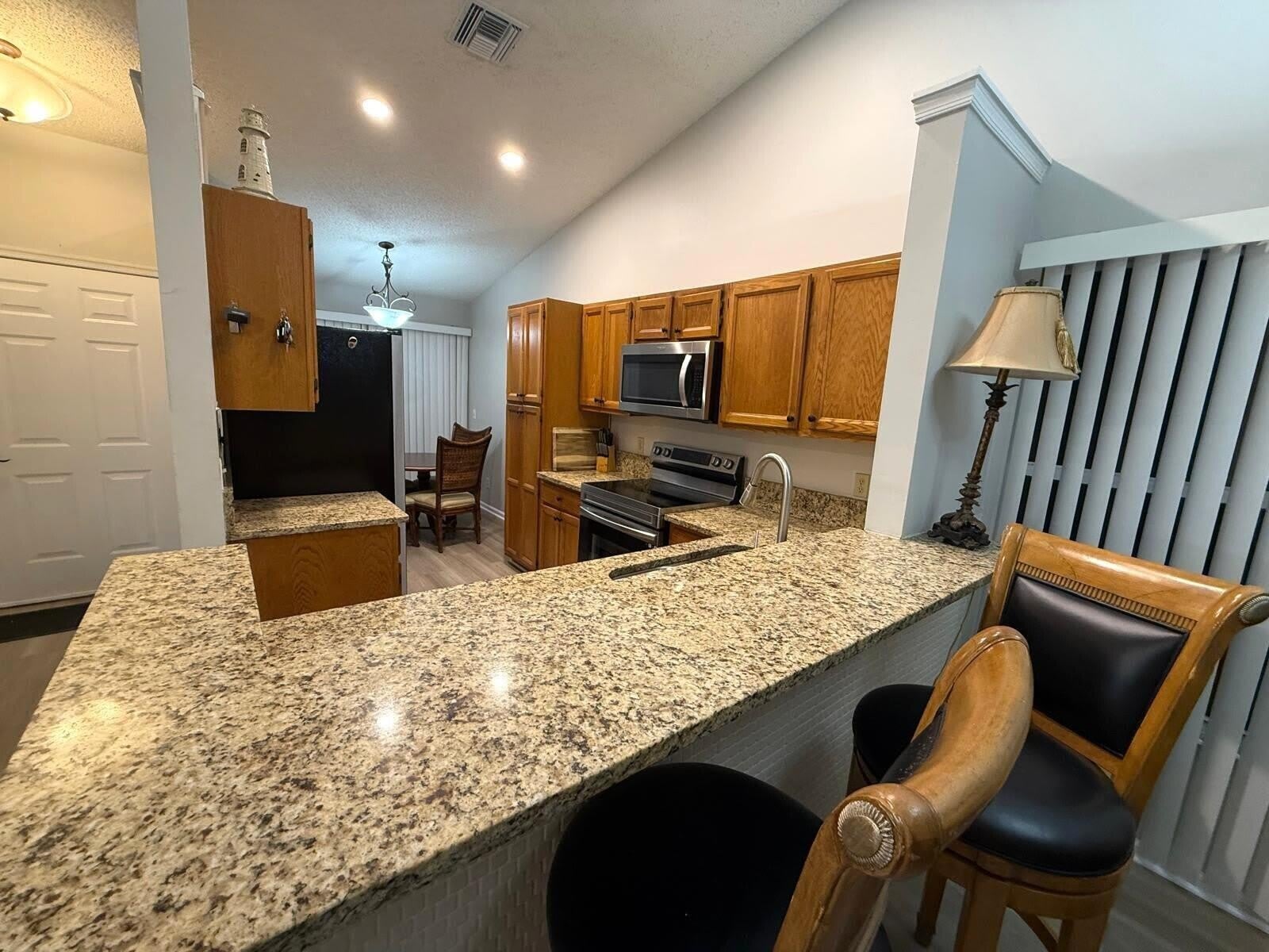 12718 Westhampton Circle – photo 4