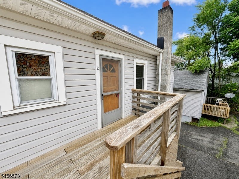 58 Nestor St – photo 2