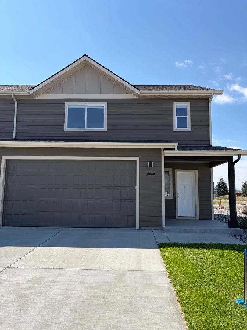 Brand New 3 Bed 2.5 Bath with double attached garage in Belgrade – photo 1