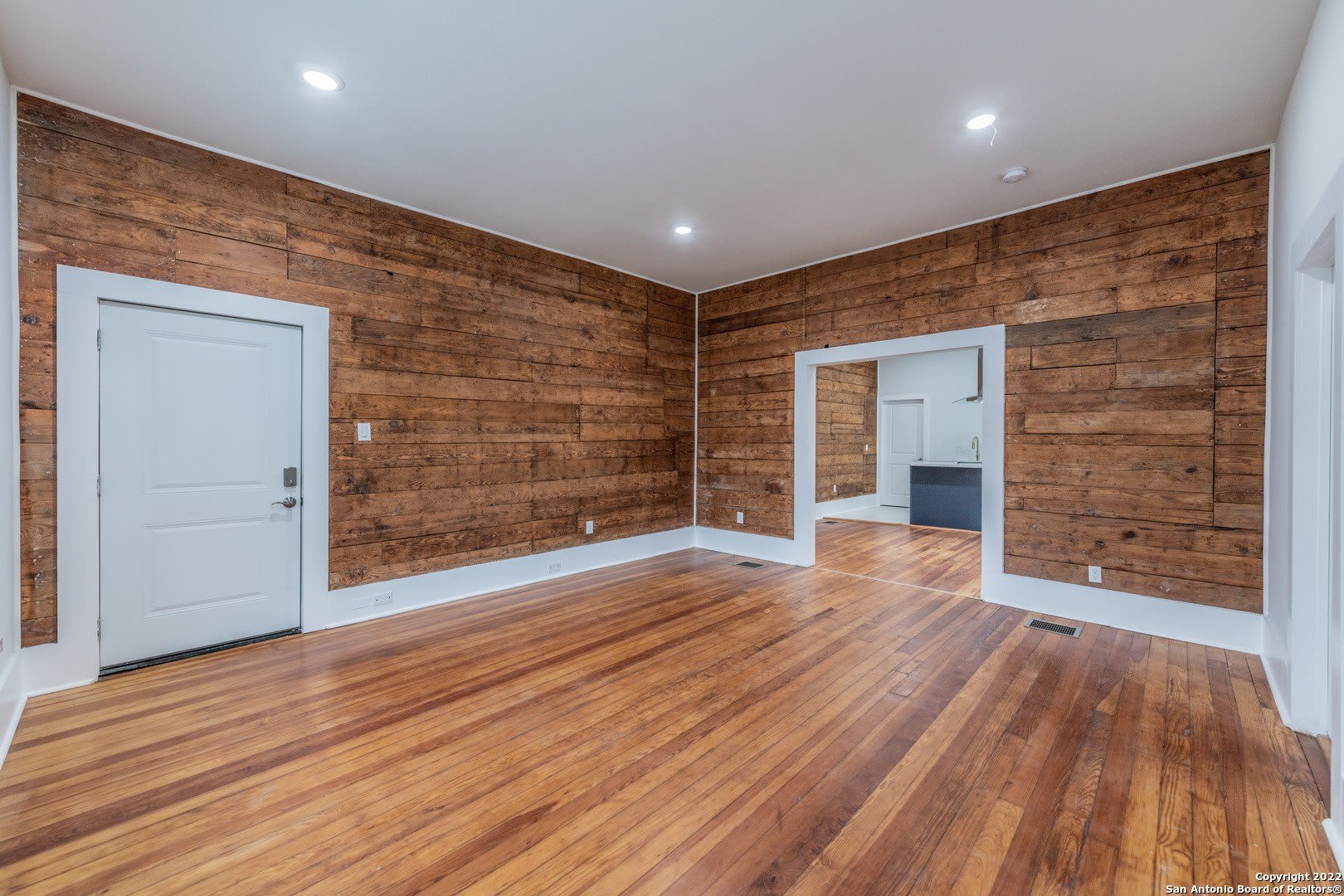 121 highland – photo 4