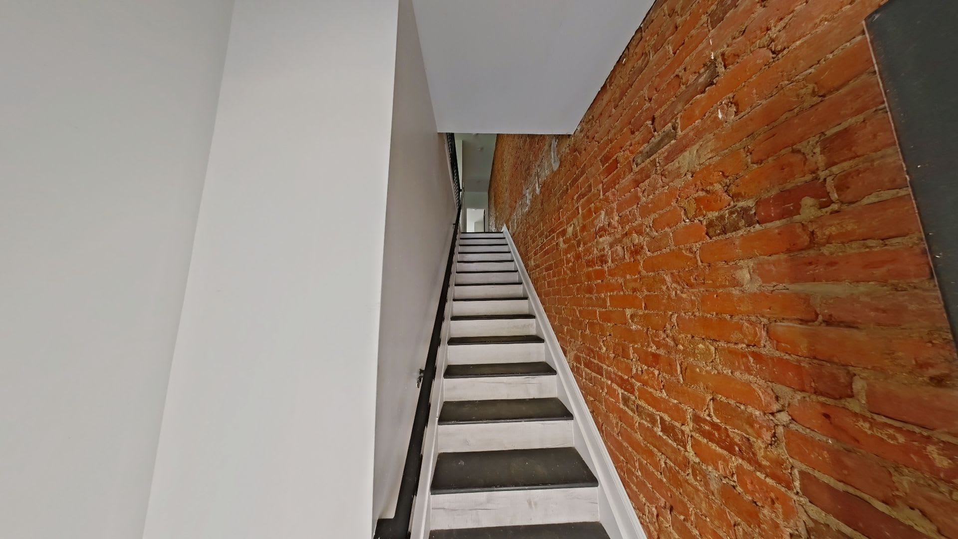 3510 N Mascher St – photo 2