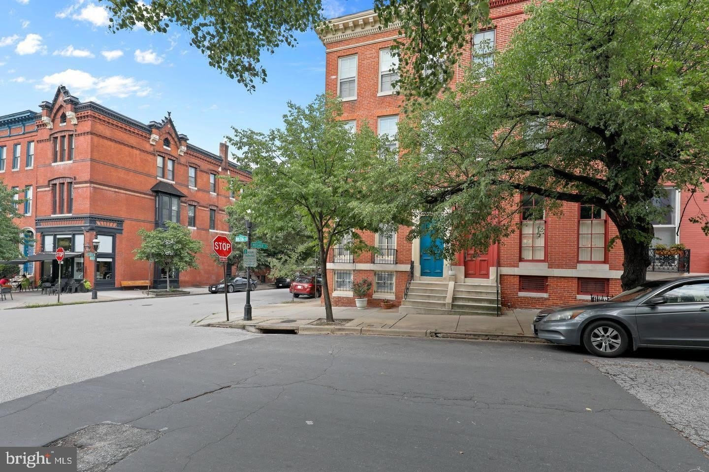 1435 Bolton Street – photo 2