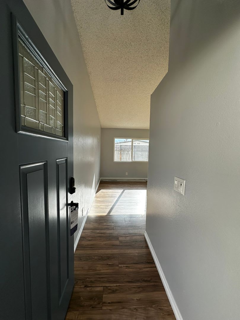 2bd / 1ba Home – photo 3