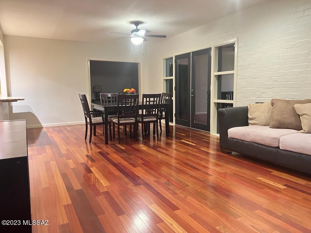 2420 E 5th Street – photo 4