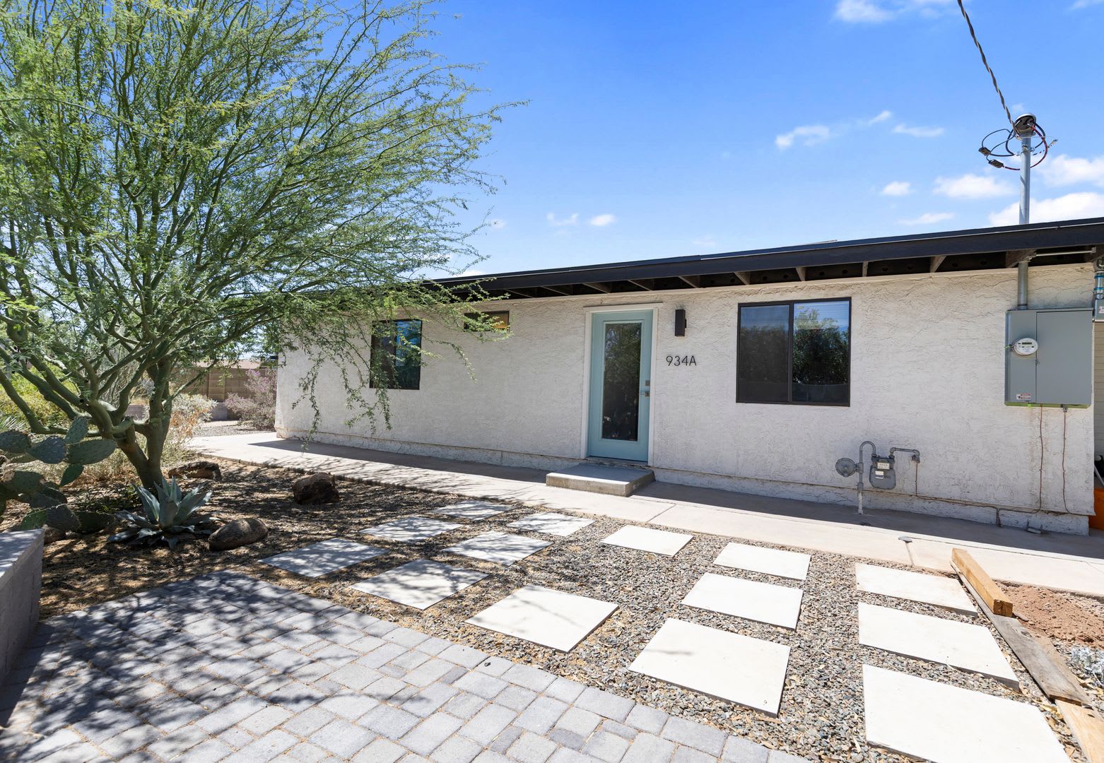 Remodeled 1 bedroom 1 bath in Tempe! – photo 2