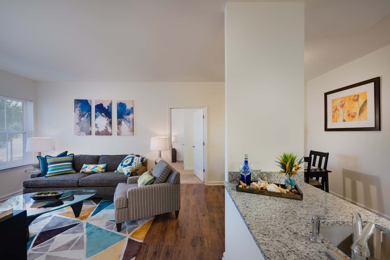 Residences at Jefferson Crossing – photo 3
