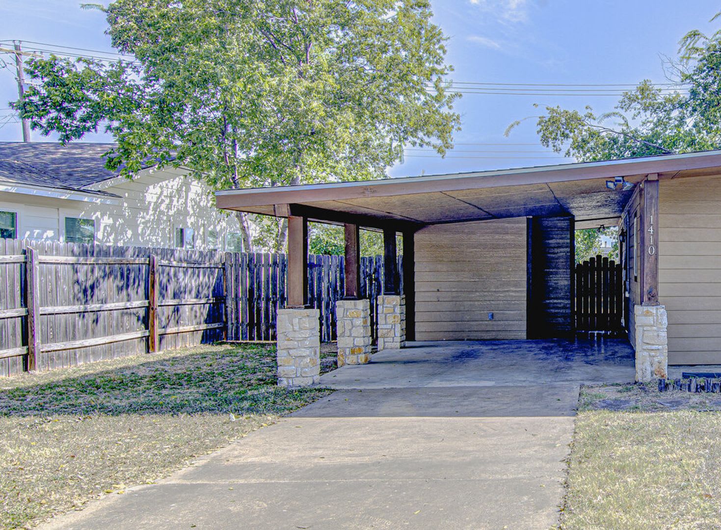 Well-Maintained 3 Bed Home with Spacious Backyard – photo 2