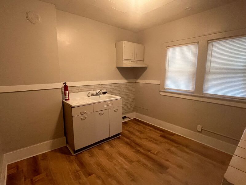 1066 Bay St – photo 2