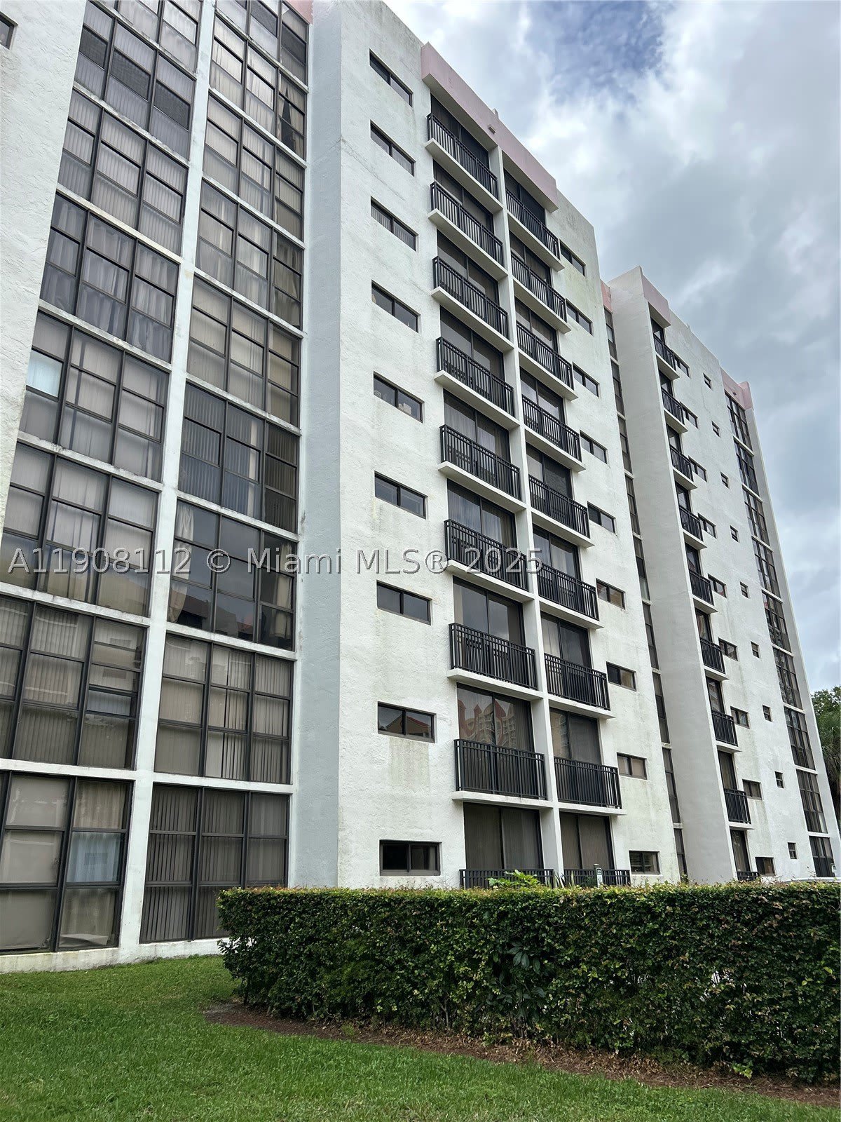 16909 N Bay Rd – photo 4