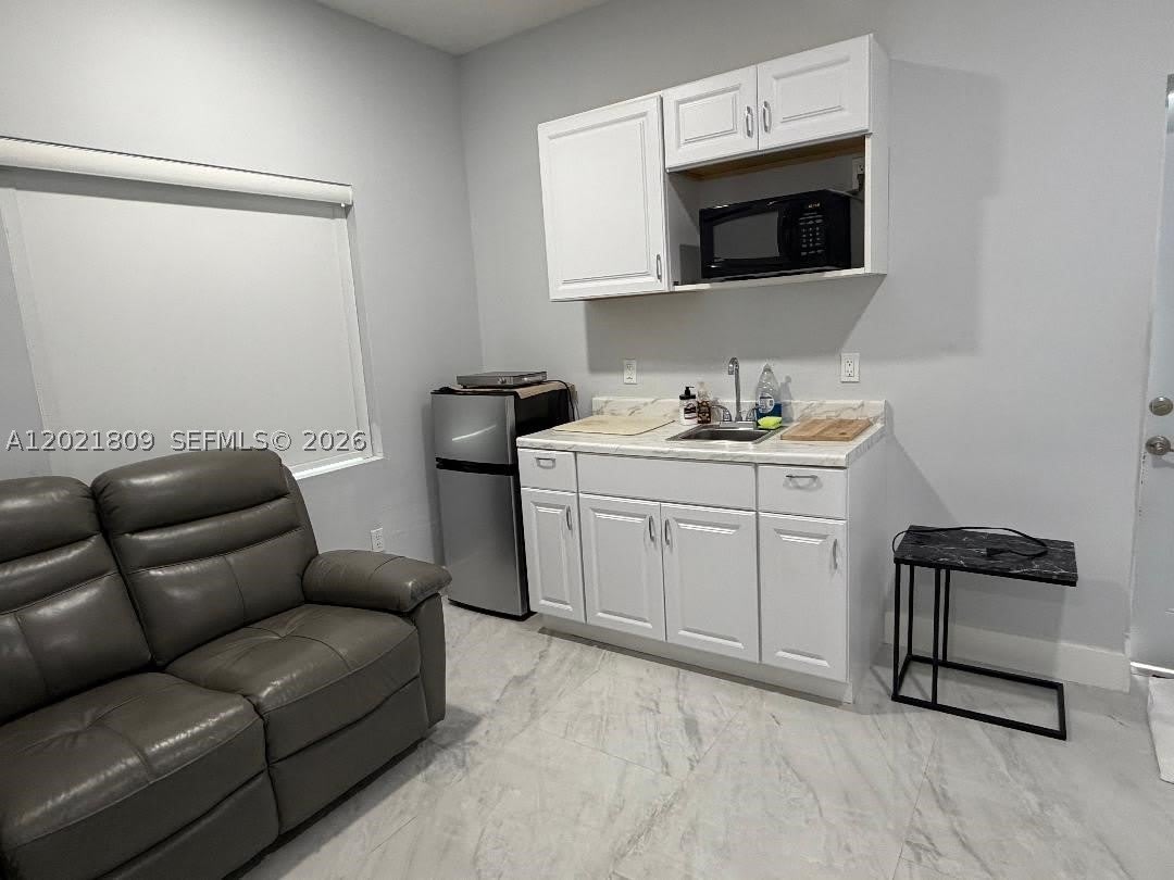 6803 SW 158th Ave – photo 3
