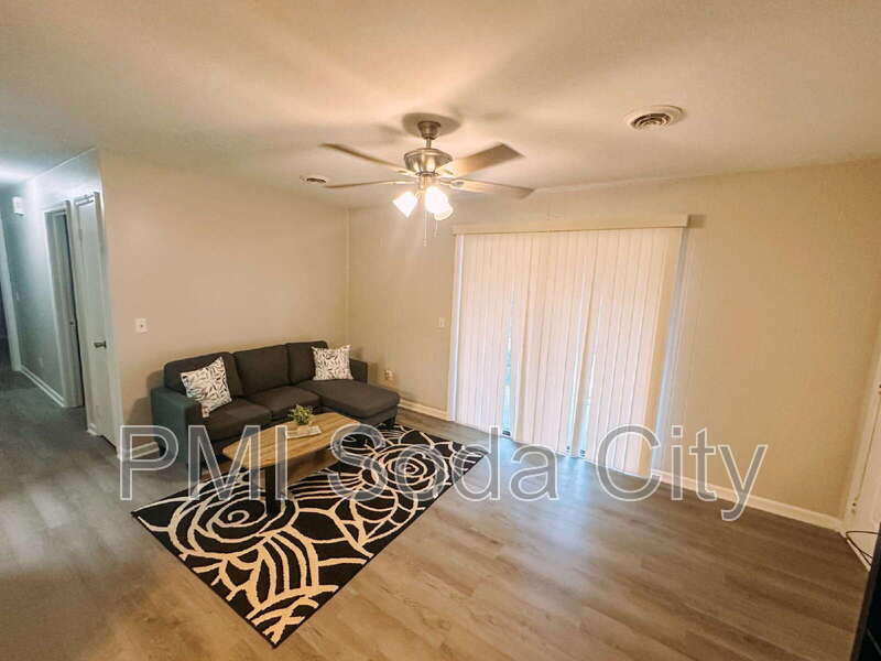 105 Thornwell Court – photo 2