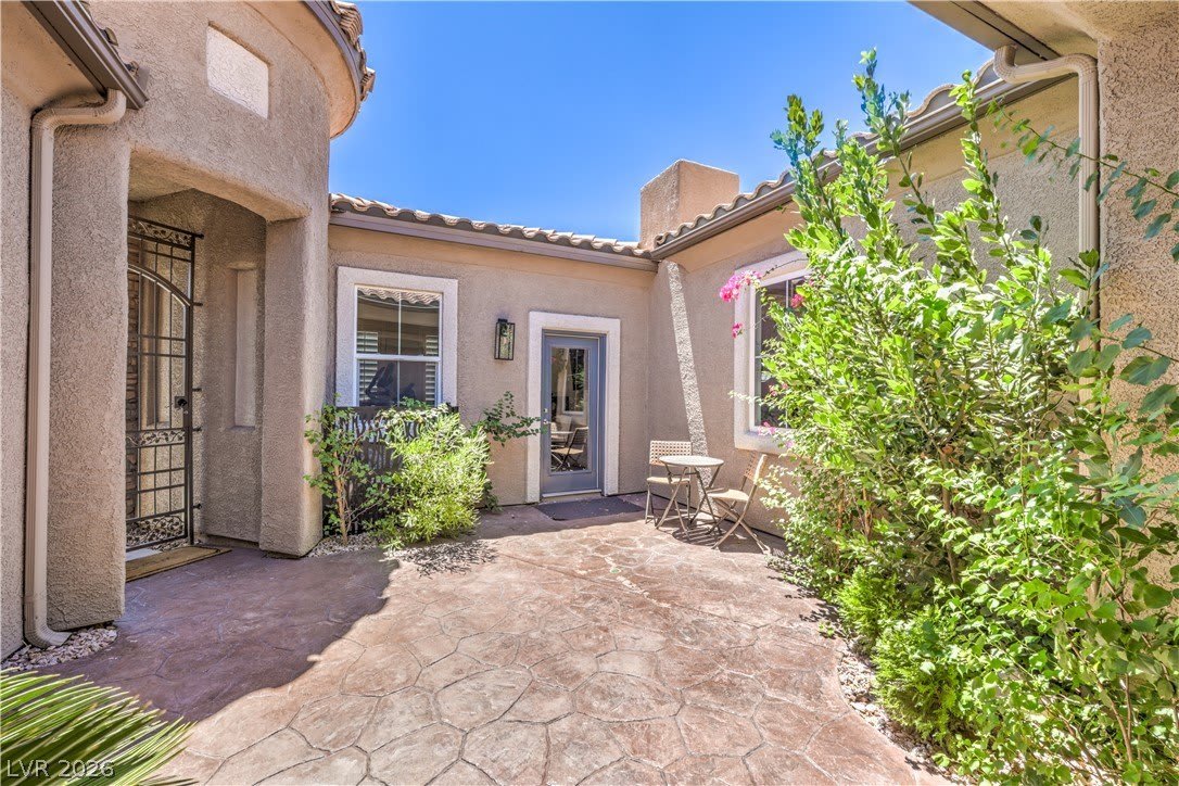 7166 Frontier Hills Avenue – photo 5