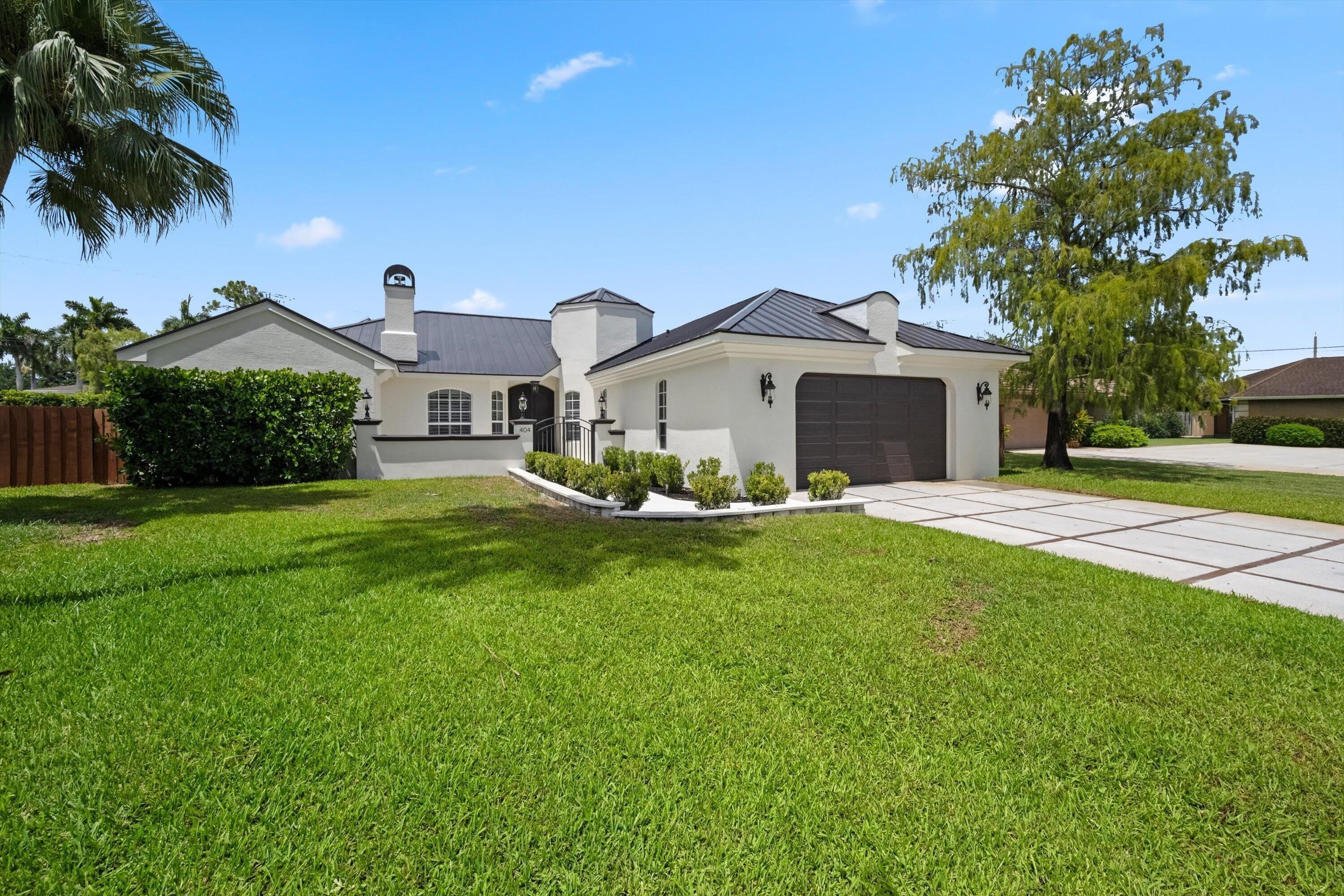 404 INDIGO Avenue – photo 2