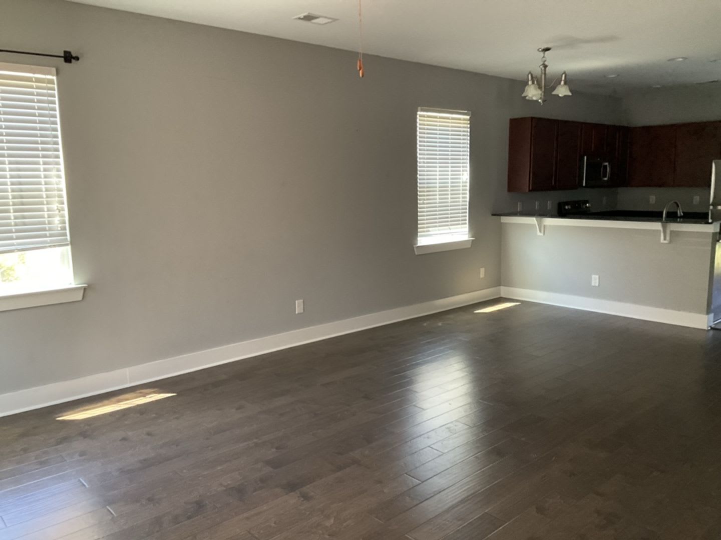 Beautiful 4bed/2.5bath in Hampton Place – photo 3