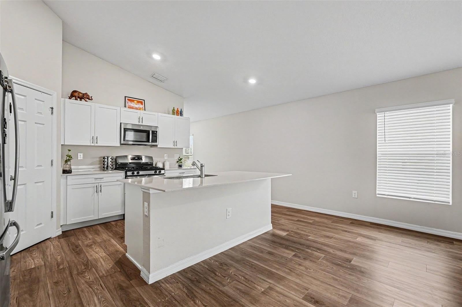 14919 STERLING SPUR Avenue – photo 4