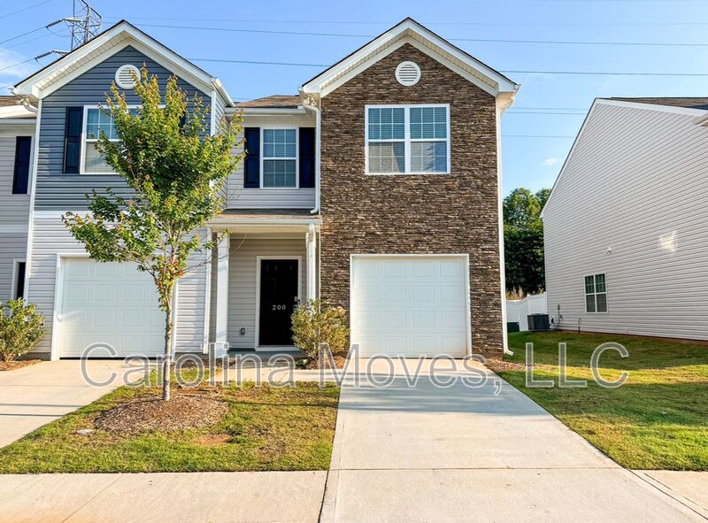 200 Northridge Court – photo 1