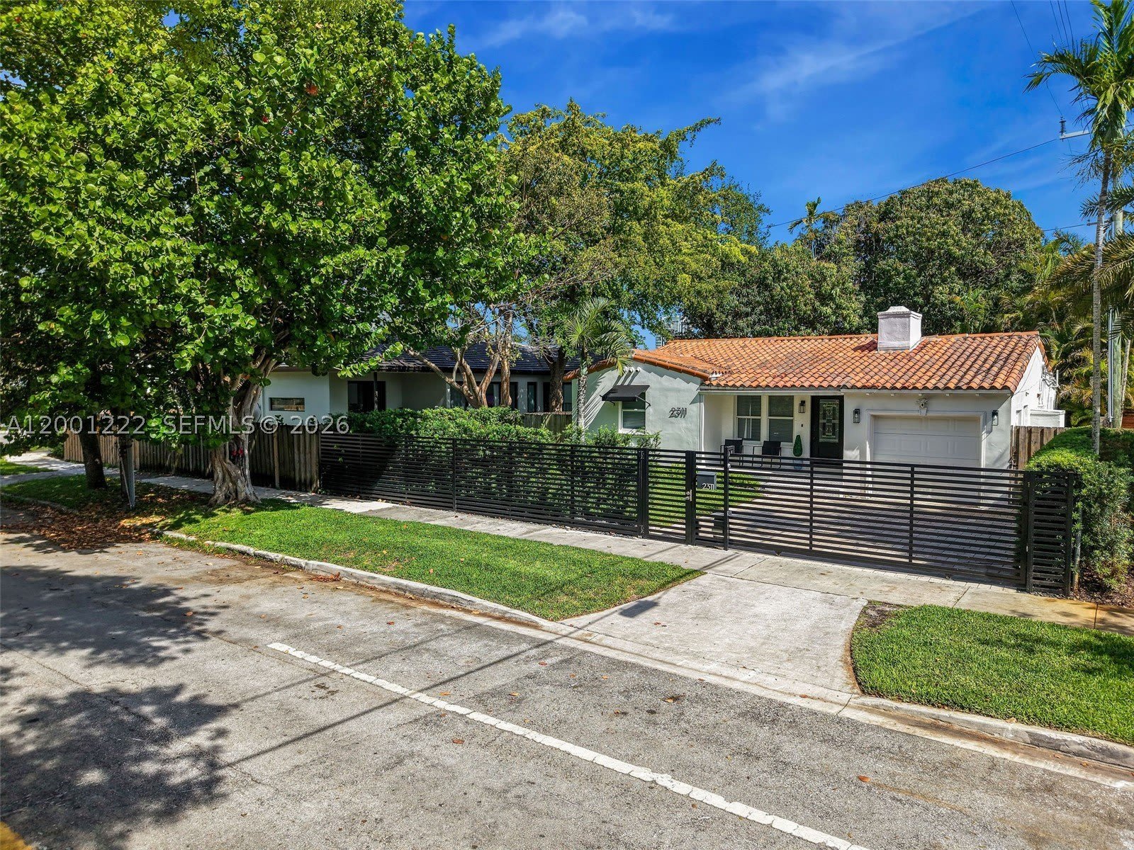 2311 SW 9th Ave – photo 4