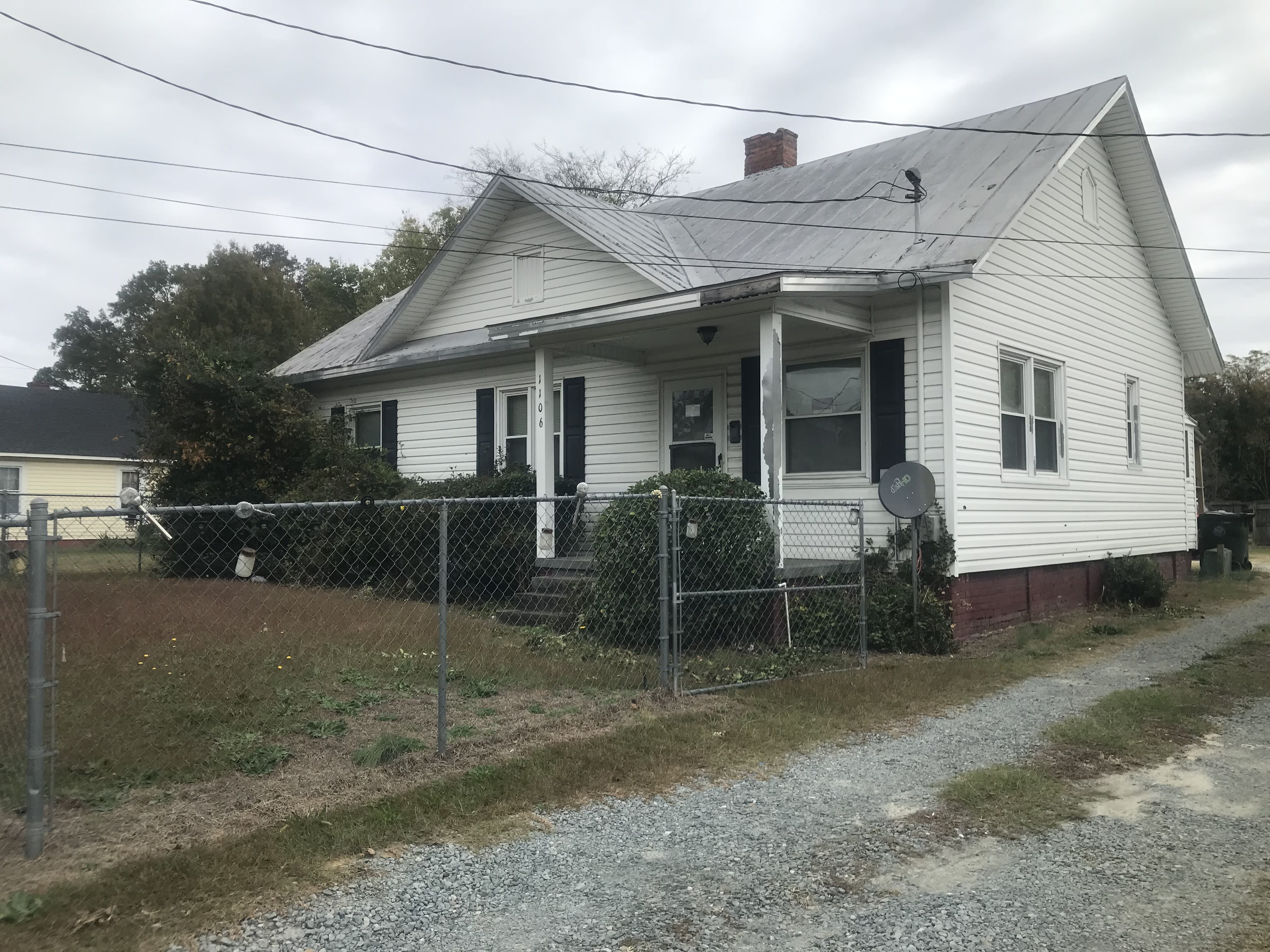 1106 N George St – photo 2