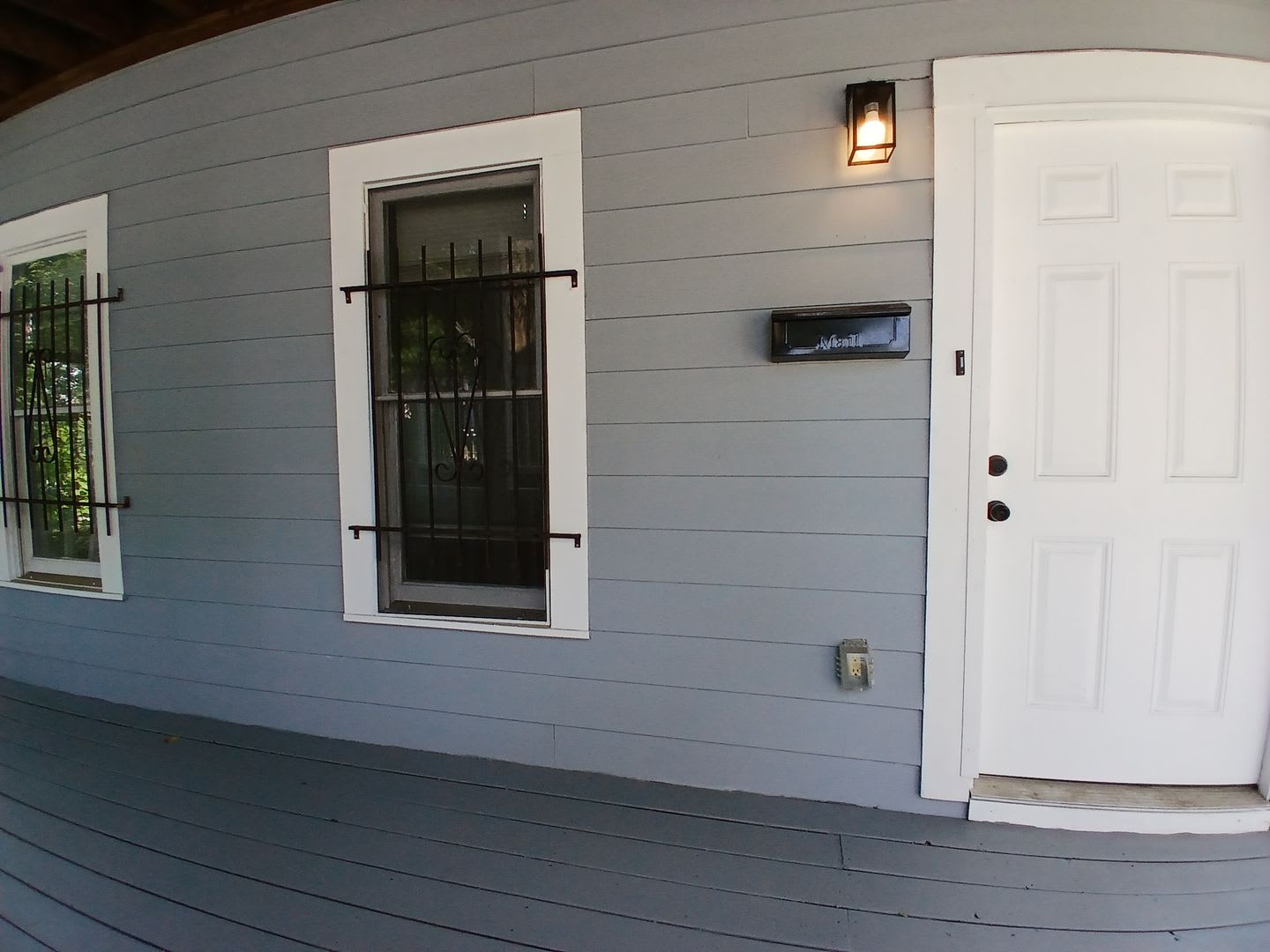 Amazing 3 Bedroom 2.5 Bath! Intown Living at a Price Below Market Off Street Parking – photo 5