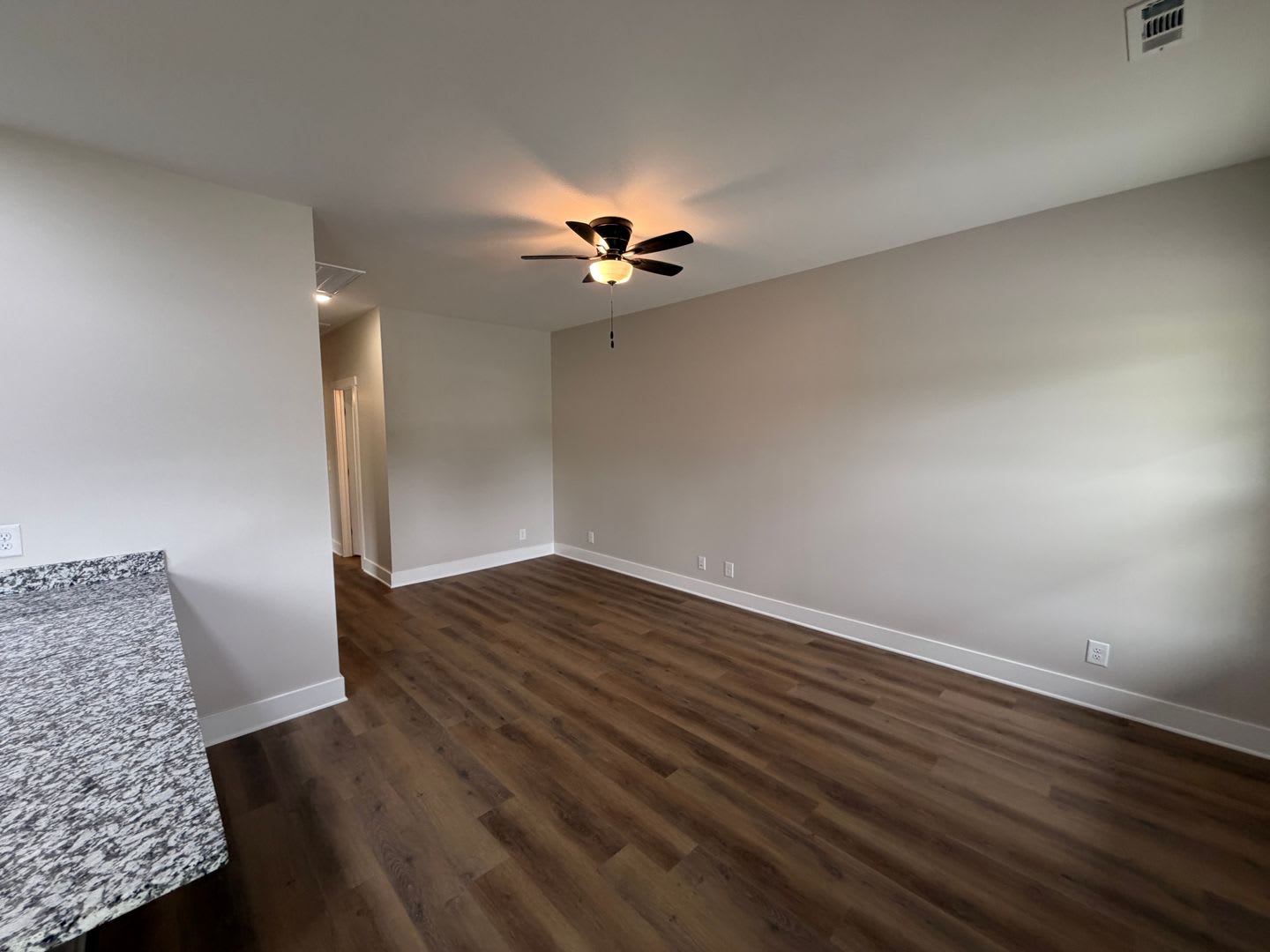 New Construction 3 bed 2 Bath Duplex in Shelbyville – photo 3