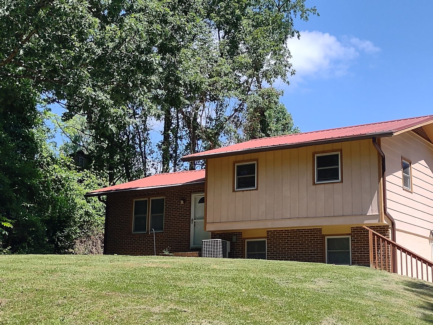 717 Connor Ave – photo 1