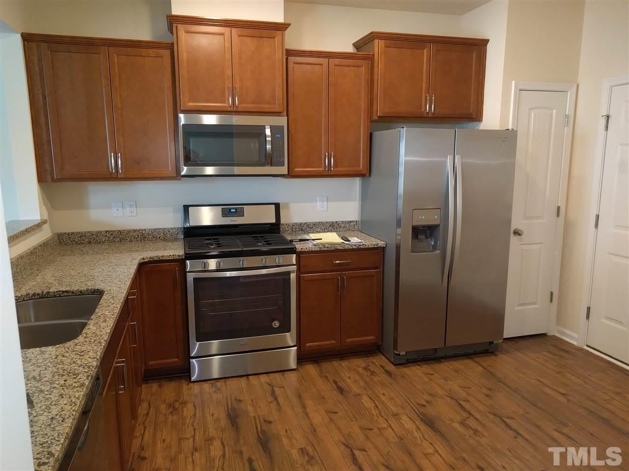 1007 Mirbeck Lane – photo 3