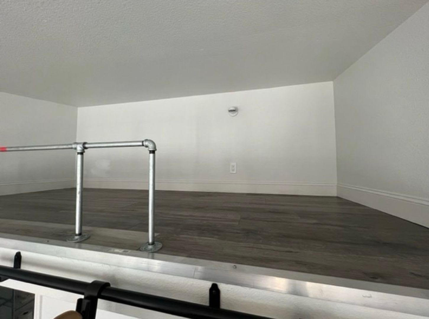 1355 Prater Way # A – photo 2