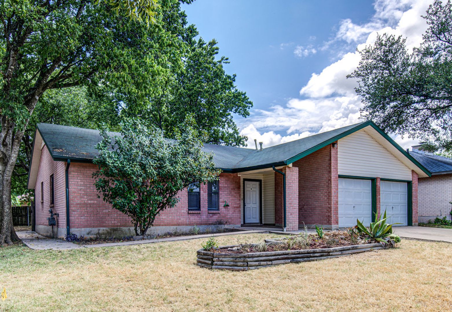 Two Weeks Free Rent Beautifully Refreshed 3 Bedroom 2 Bath Home In The Highly Desirable Anderson Mill Community – photo 2
