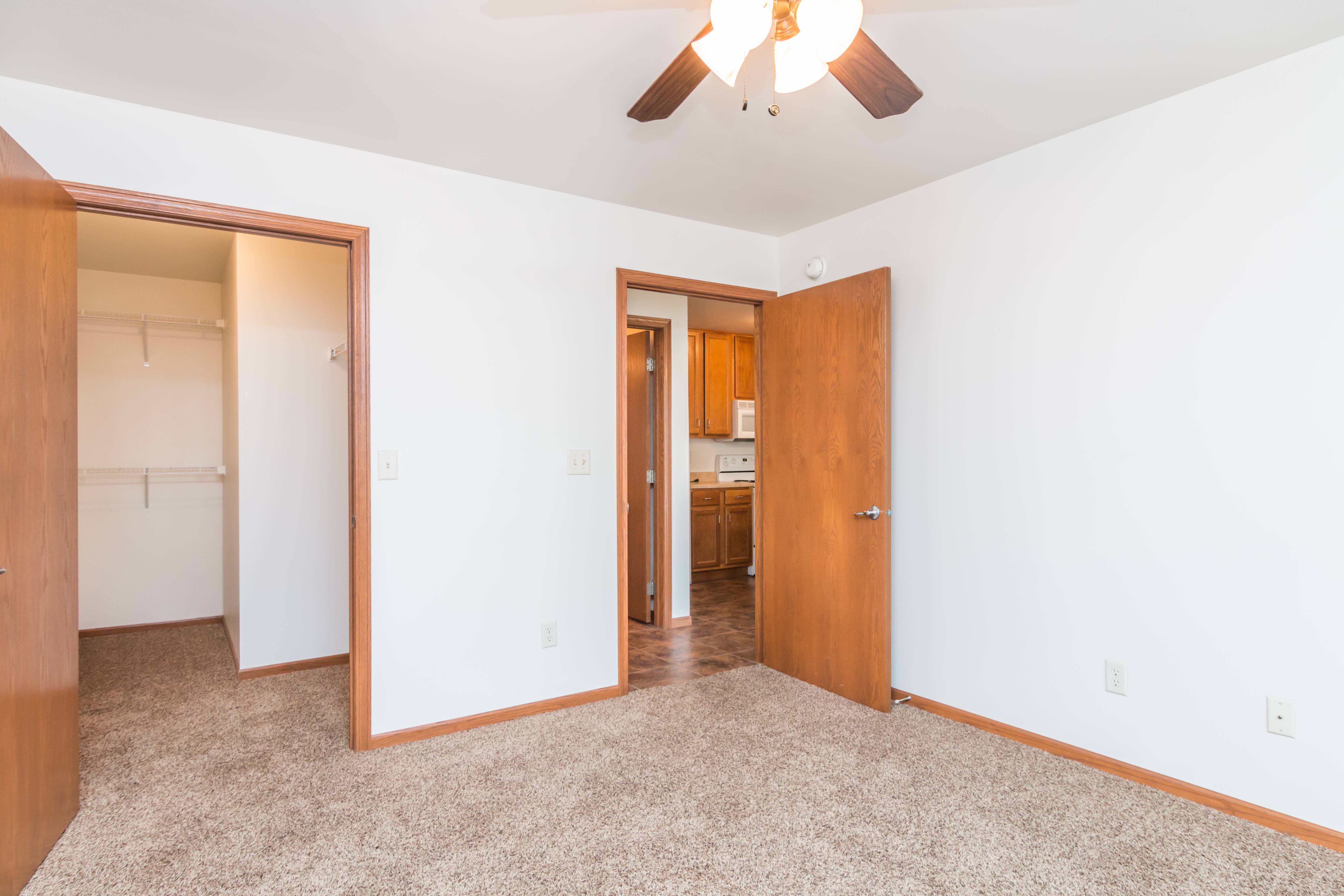 415 Honeysuckle Drive – photo 5
