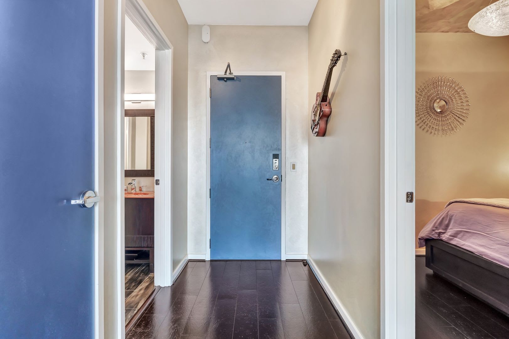 Fully Furnished 15th Floor Condo At Icon In The Gulch – photo 4