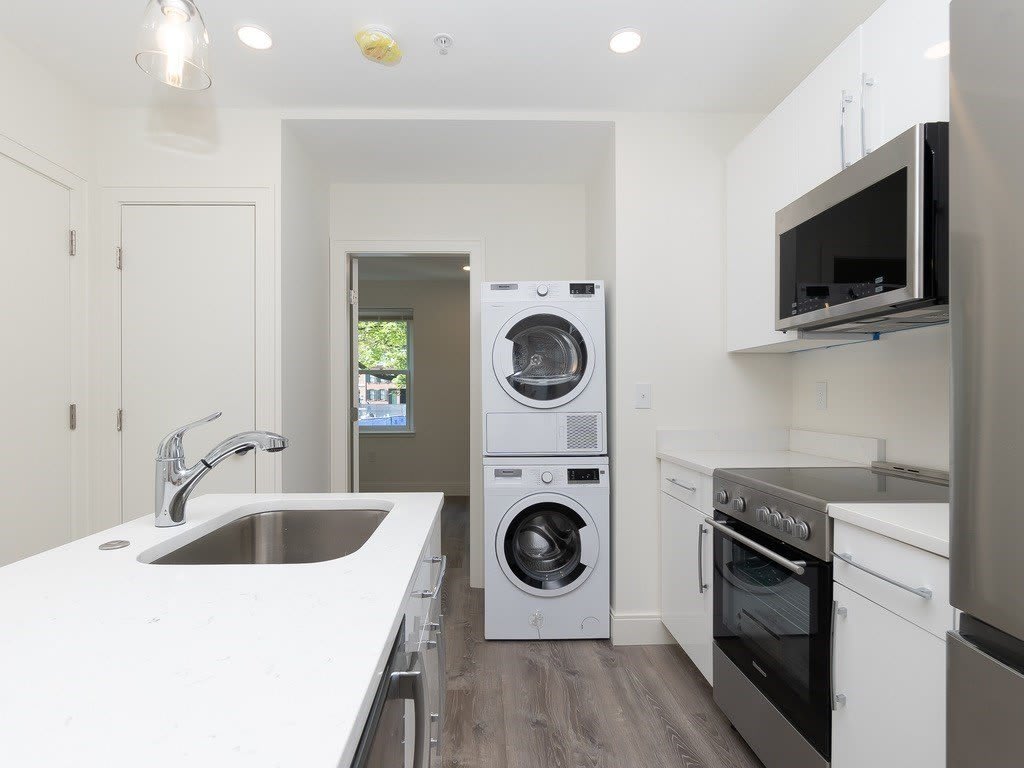 46 Melrose St – photo 1