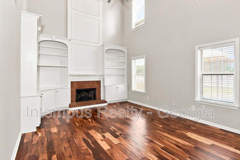 3963 Lullwater Main NW – photo 5