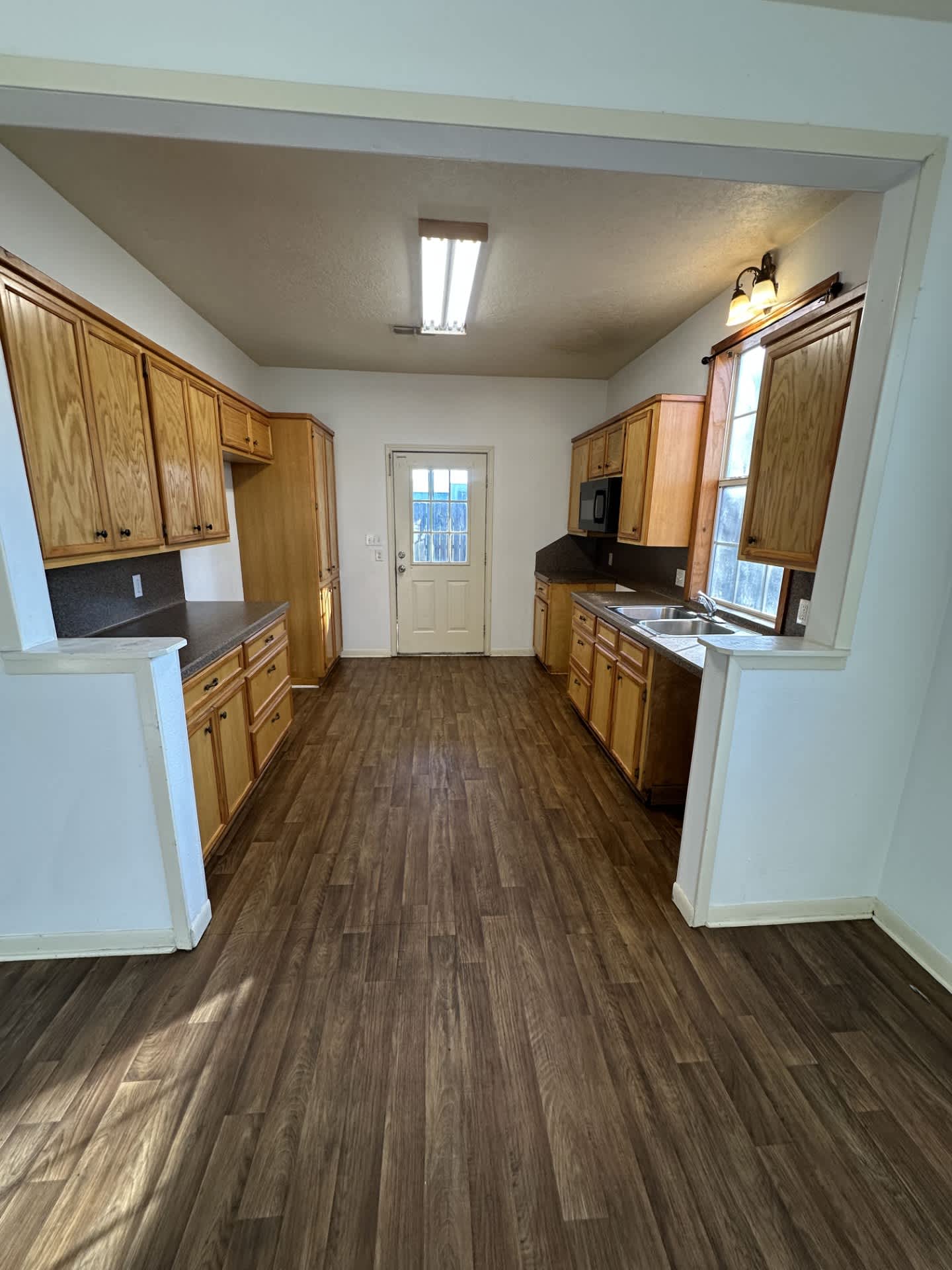 604 East Main Street – photo 3