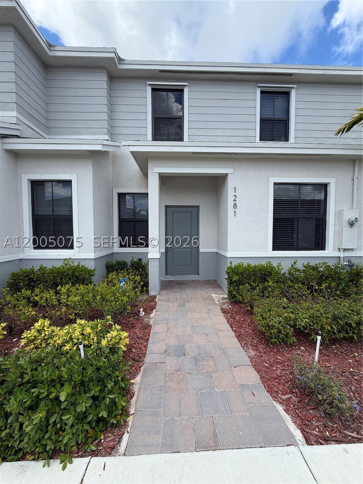 1281 Ne 3Rd Ave – photo 1