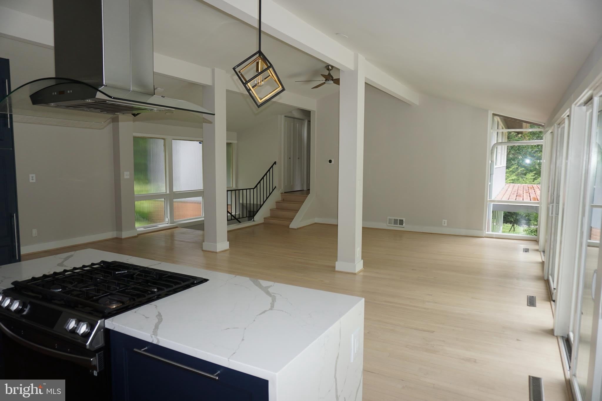 444 GARRISON FOREST Road – photo 3