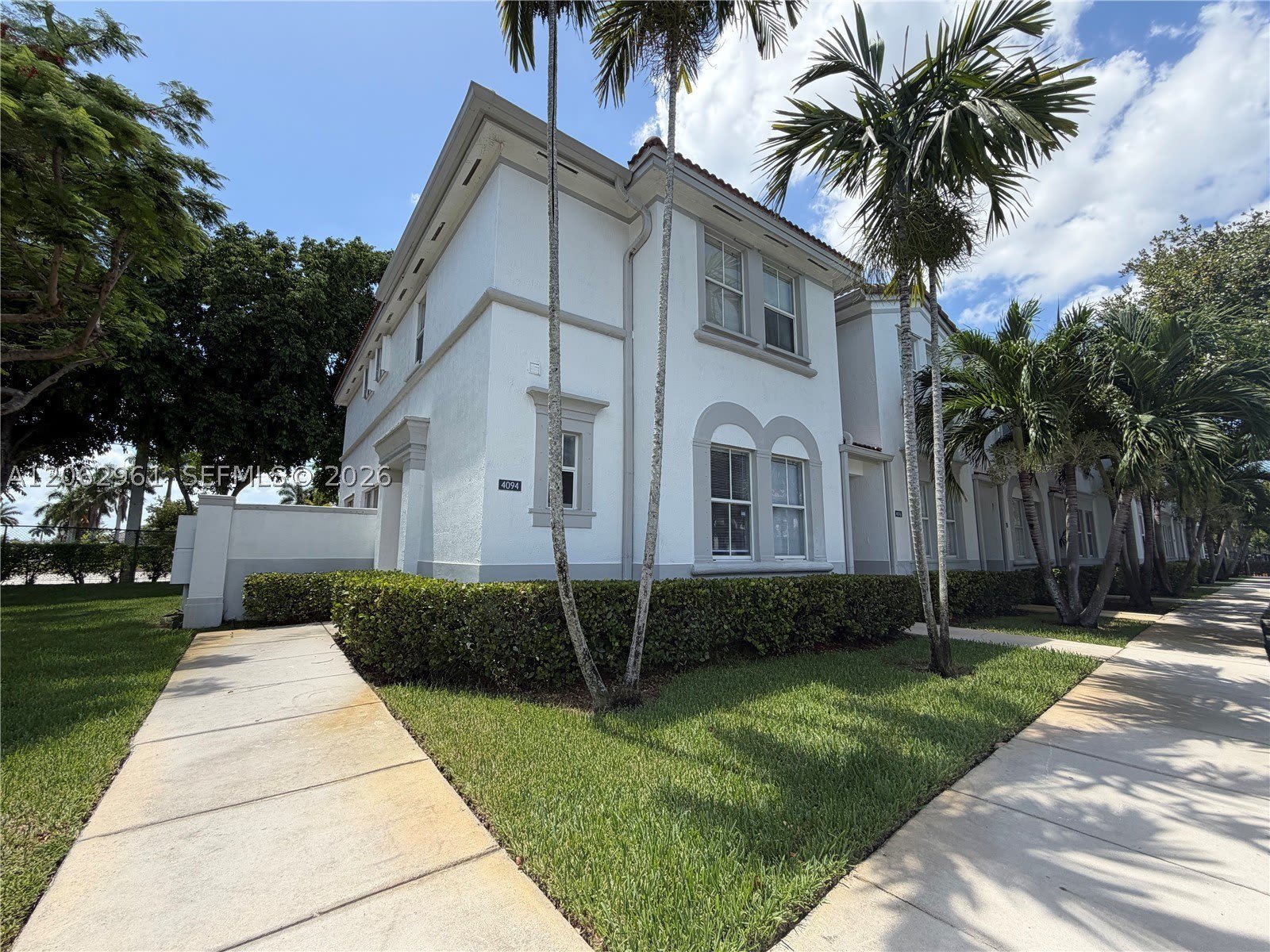 4094 SW 159th Ave – photo 1