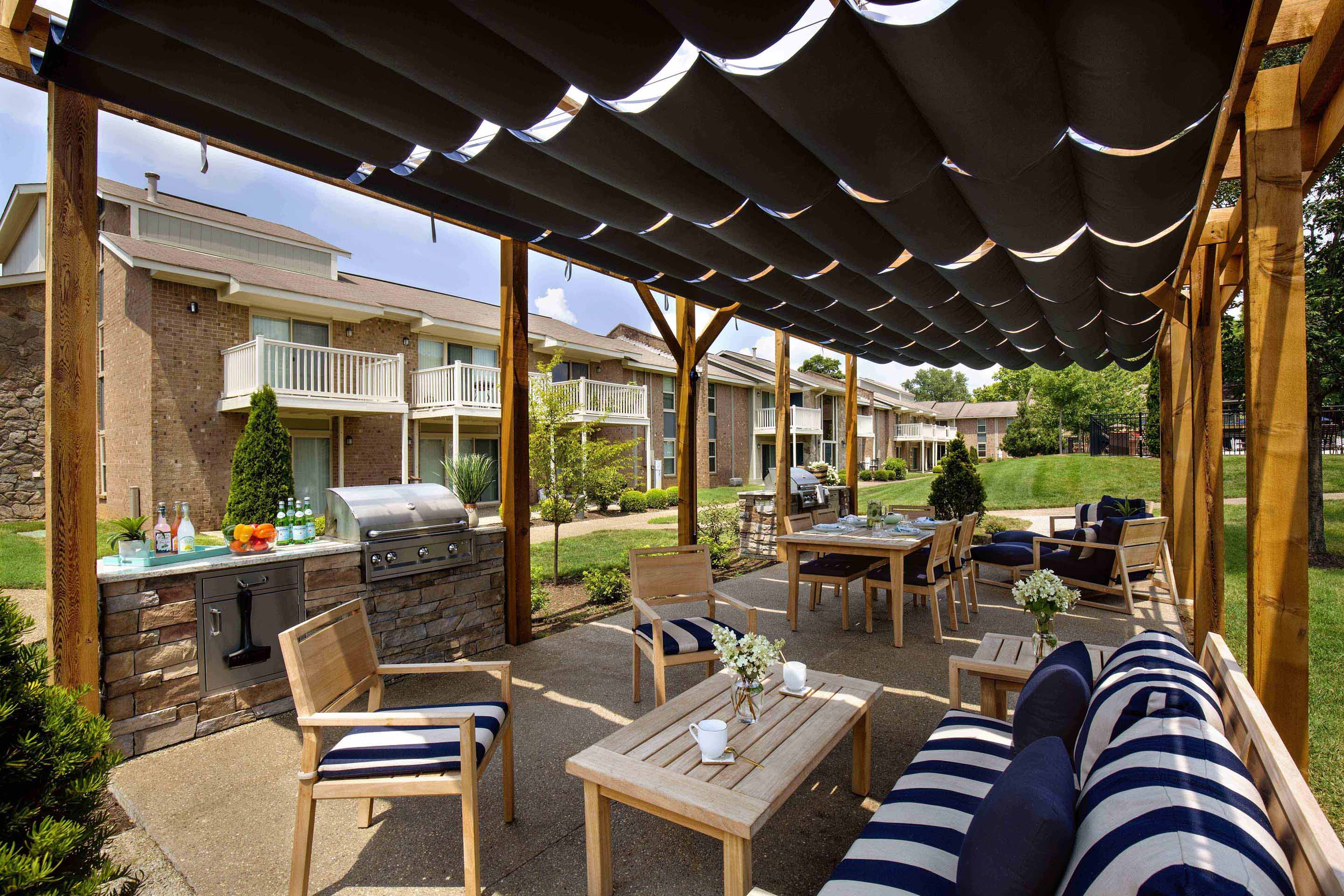 Plainview Apartments – photo 2