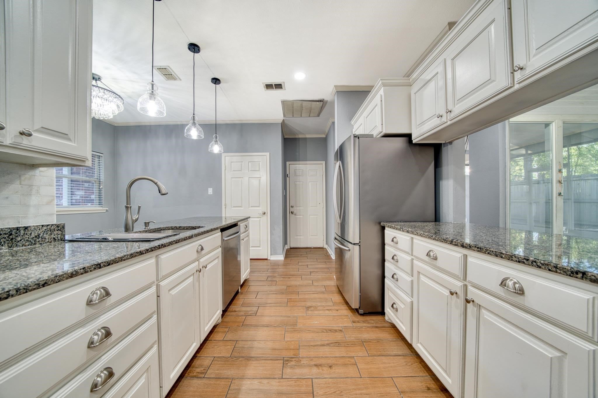 709 Saratoga – photo 5
