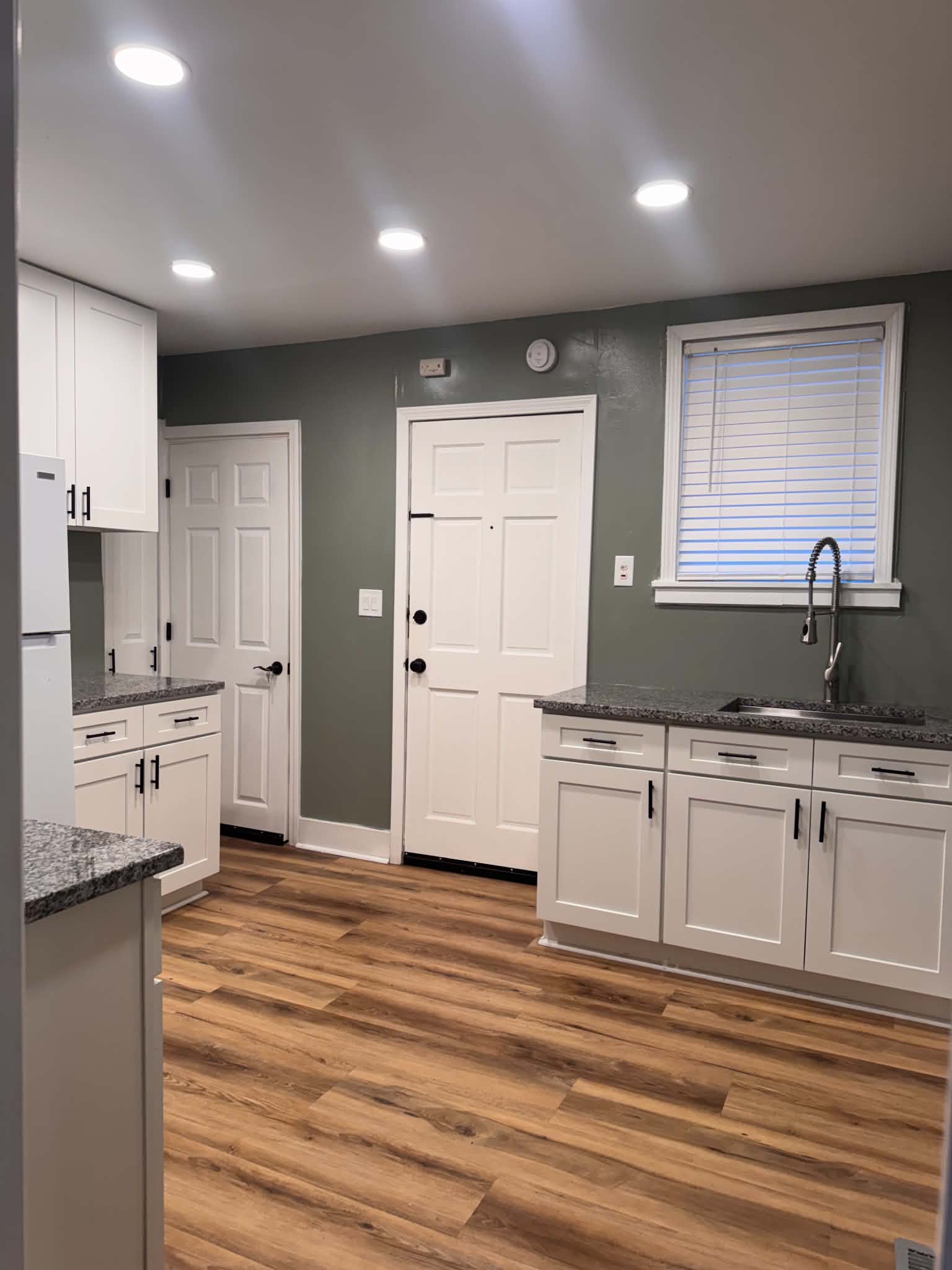 437 W Main St – photo 1
