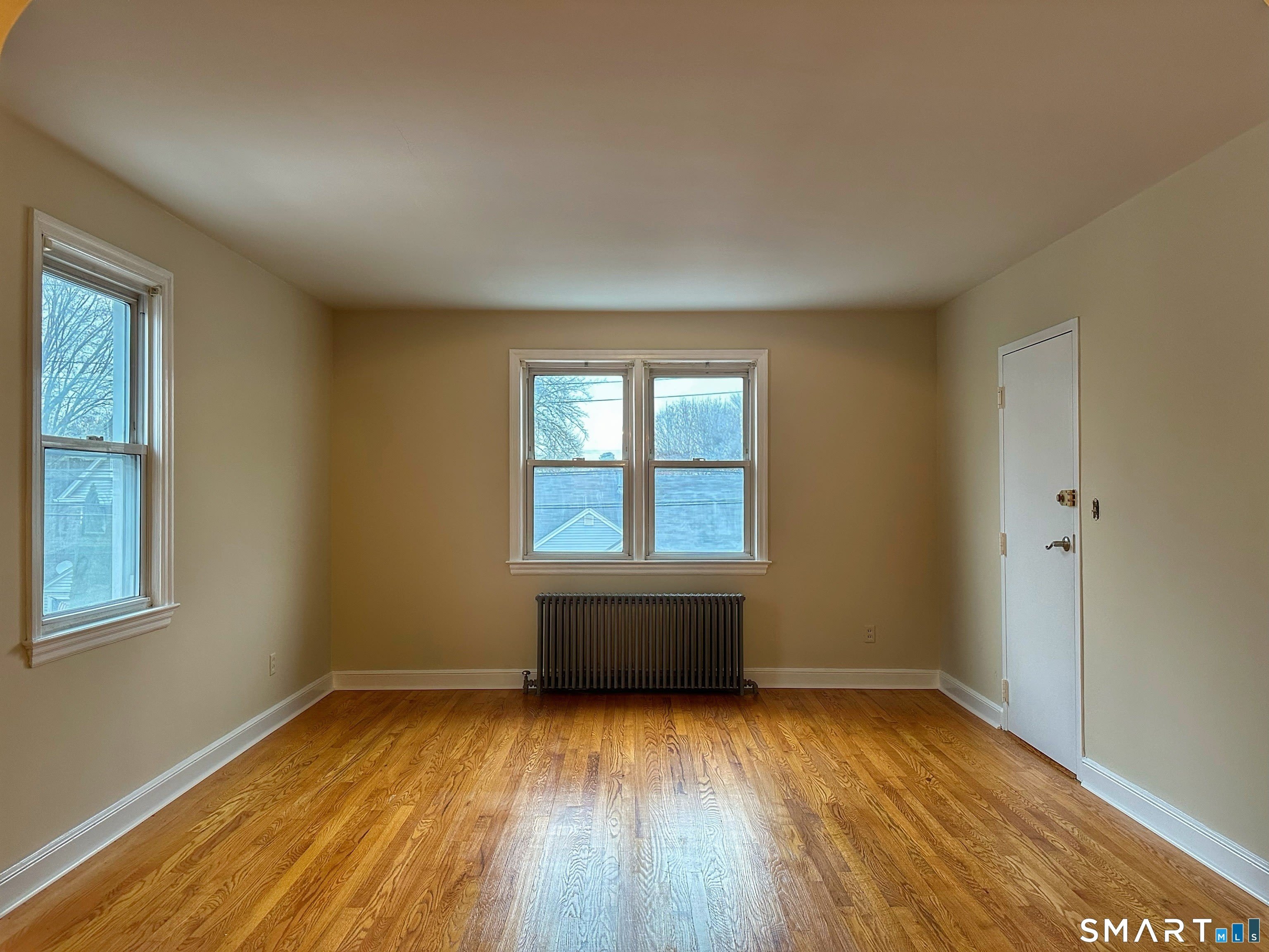 181 Fox Street – photo 5